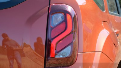 2016 Renault Duster facelift AMT LED taillight Review