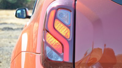 2016 Renault Duster facelift AMT brake light Review