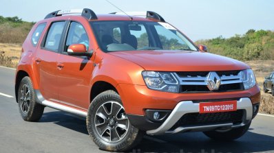 2016 Renault Duster facelift AMT front three quarters Review