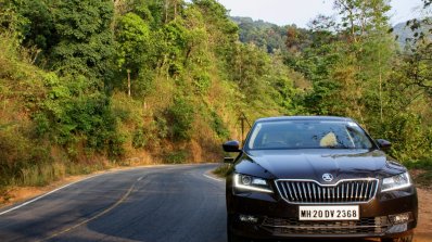 2016 Skoda Superb Laurin & Klement front on road First Drive Review