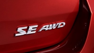 2017 Toyota Highlander SE badge