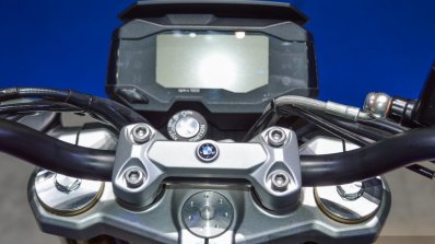 BMW G310R instrument console at 2016 BIMS