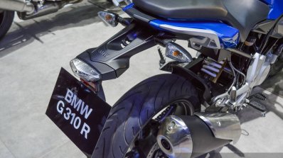 BMW G310R tail hanger at 2016 BIMS