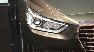 Genesis G90 headlamp at the 2016 Geneva Motor Show