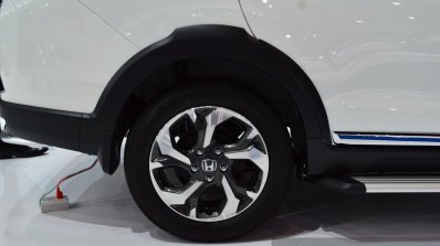 Honda BR-V Modulo wheel at the 2016 BIMS