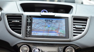 Honda CR-V Black edition infotainment navigation system at GIMS 2016