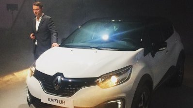 Renault Kaptur front with Laurens van den Acker