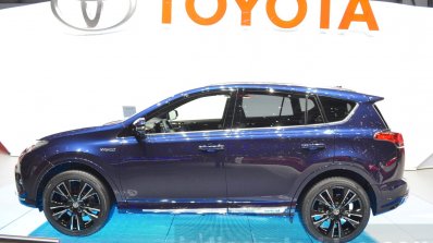 Toyota RAV4 Hybrid Sapphire side