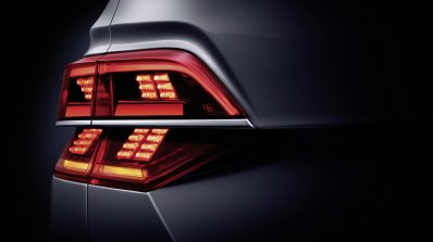 VW Phideon taillight