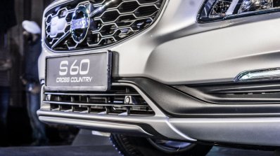 Volvo S60 Cross Country front bumper launched in India