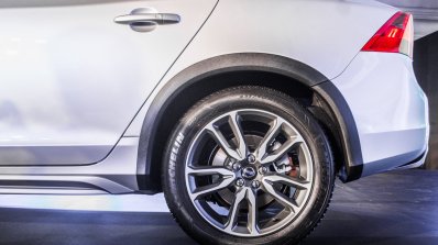 Volvo S60 Cross Country wheel arch cladding launched in India