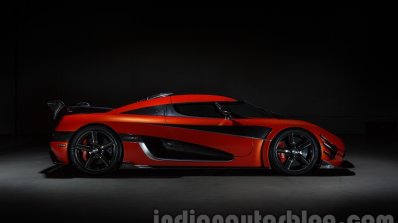 koenigsegg-agera-one-of-1-side-view