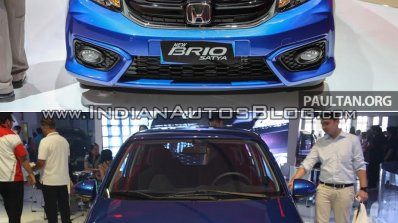 2016 Honda Brio (facelift) vs outgoing Honda Brio front Old vs New