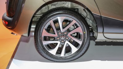 ASEAN-spec 2016 Toyota Sienta wheel