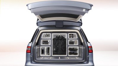 Lincoln Navigator Concept boot