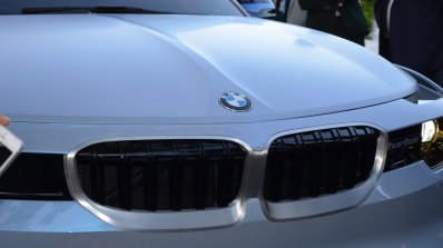 BMW 2002 Hommage grille In Images
