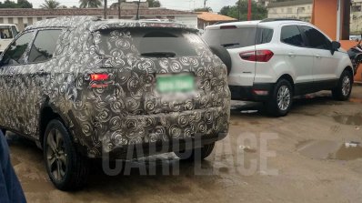 Jeep 551 (Jeep C-SUV) spied up-close, alongside Ford EcoSport