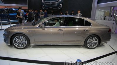 VW Phideon side profile at Auto China 2016
