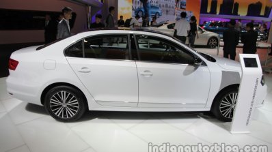 VW Sagitar 25th Anniversary Edition side profile at Auto China 2016