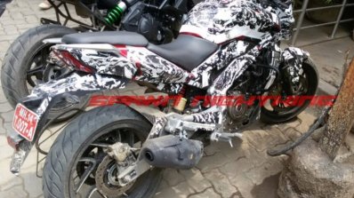 Bajaj Pulsar CS400 spy shot