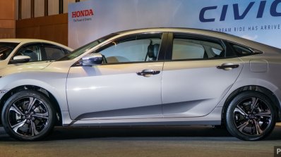India-bound 2016 Honda Civic side launched in Malaysia