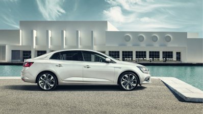 2016 Renault Megane Sedan right side