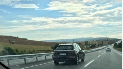 2017 Audi Q5 rear three quarters spy shot