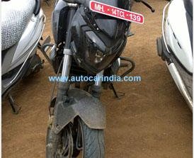 Bajaj Pulsar CS400 front spy shot