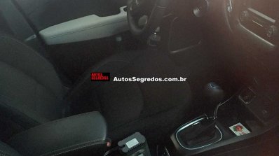 Jeep 551 (Jeep C-SUV) interior spy shot