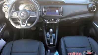 Nissan Kicks interior dashboard second image