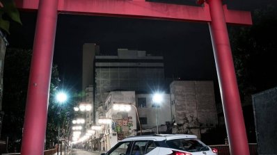 Nissan Kicks official image rear three quarters left side