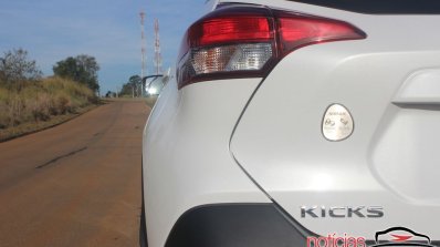 Nissan Kicks tail lamp second image