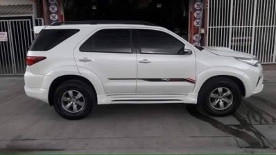 Styling kit side converts existing Toyota Fortuner to 2016 Toyota Fortuner