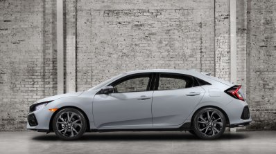 2017 Honda Civic Hatchback side profile