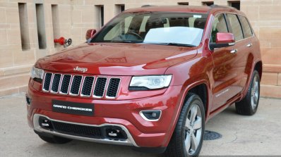 Jeep Grand Cherokee front quarter launched in India