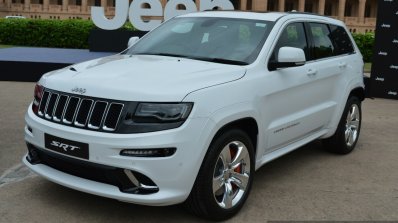 SRT Grand Cherokee front three quarter launched in India