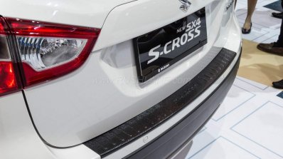 Suzuki SX4 S-Cross tailgate GIIAS 2016