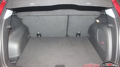 2017 Jeep Compass boot live image