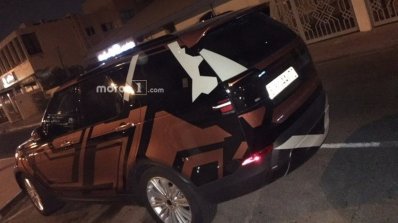 2017 Land Rover Discovery spy shot