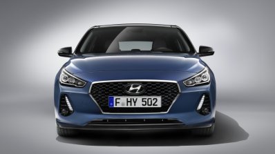 Hyundai i30 front revealed ahead of Paris debut