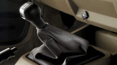 sub-4m-mahindra-bolero-power-gear-lever-launched-at-inr-6-59-lakhs