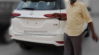 2016 Toyota Fortuner rear reaches dealerships