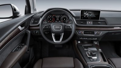2017 Audi Q5 interior dashboard driver side