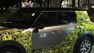 2017 MINI Countryman profile spy shot