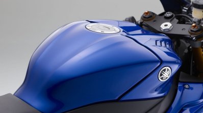 2017 Yamaha YZF-R6 fuel tank
