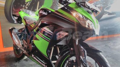 Kawasaki Ninja 300 KRT Edition front three quarters