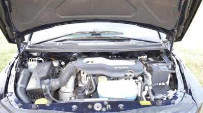 Tata Hexa XT MT engine Review