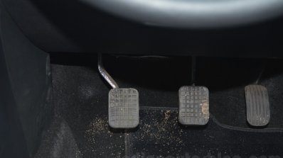 Tata Hexa XT MT pedals Review