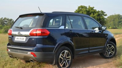 Tata Hexa XT MT rear quarter Review