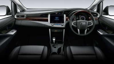 2020 Toyota Innova Crysta Facelift Iab Rendering